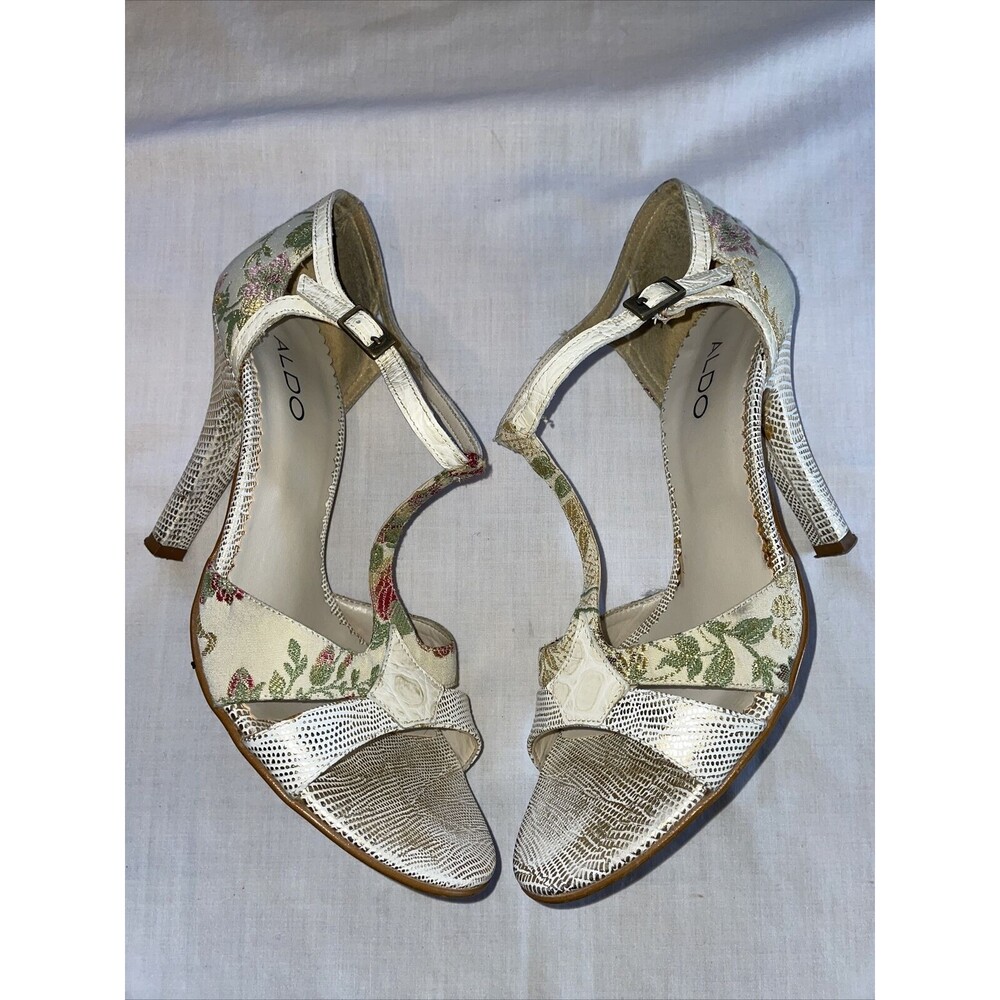 Aldo Dress Pumps Women’s Size 39 U.S. 8 Medium Beige Floral Fabric Leather Italy